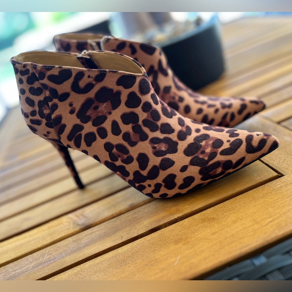 Aldo’s leopard print ankle booties - NEVER WORN.
